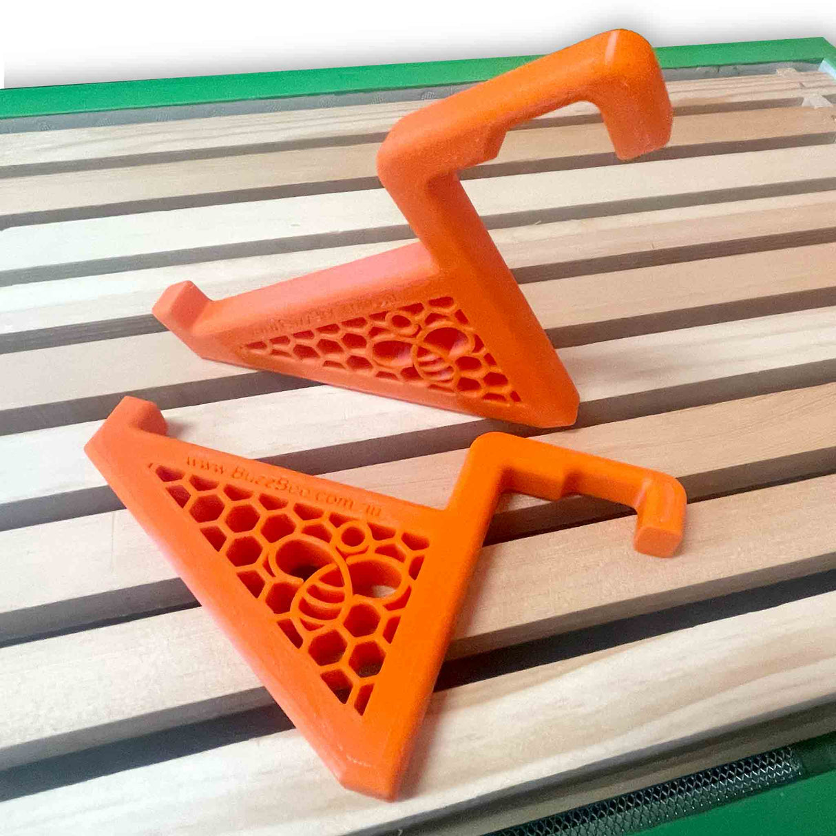 Frame Perch for Paradise and HiveIQ Hives