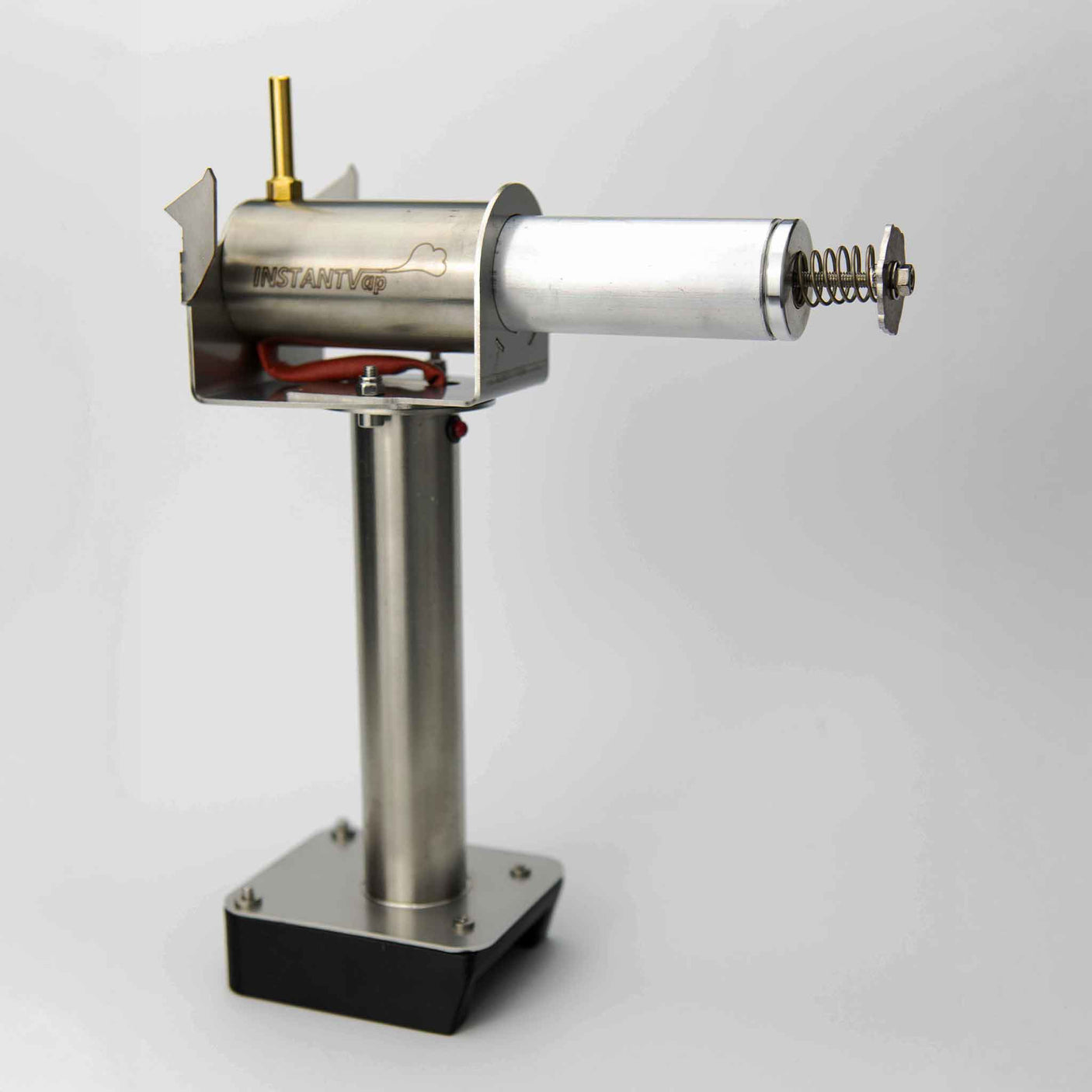 InstantVap Lite 18 Volt cordless battery powered oxalic acid vaporiser