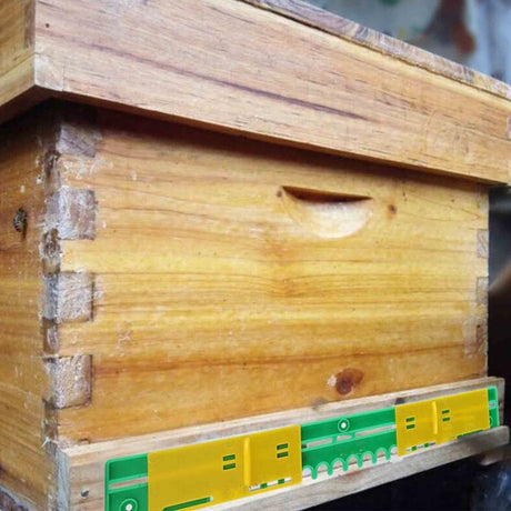 Beehive Entrance Reducer with Slider - Plastic - Hive Parts collection by Buzzbee Beekeeping Supplies