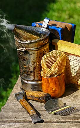 Beekeeping Tools - Buzzbee