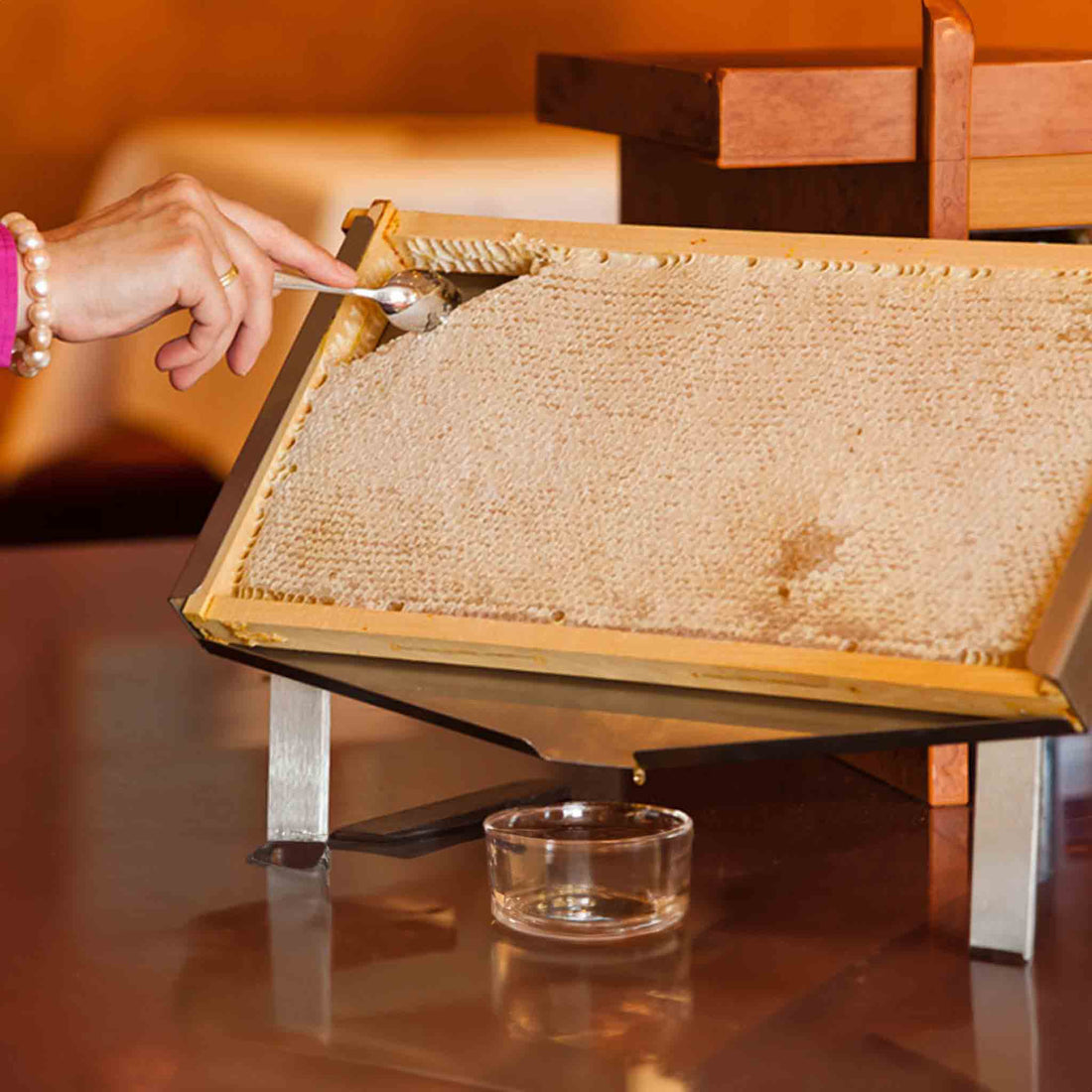 Stainless Steel Honey Comb Display Stand for Restaurants and Cafe's ...