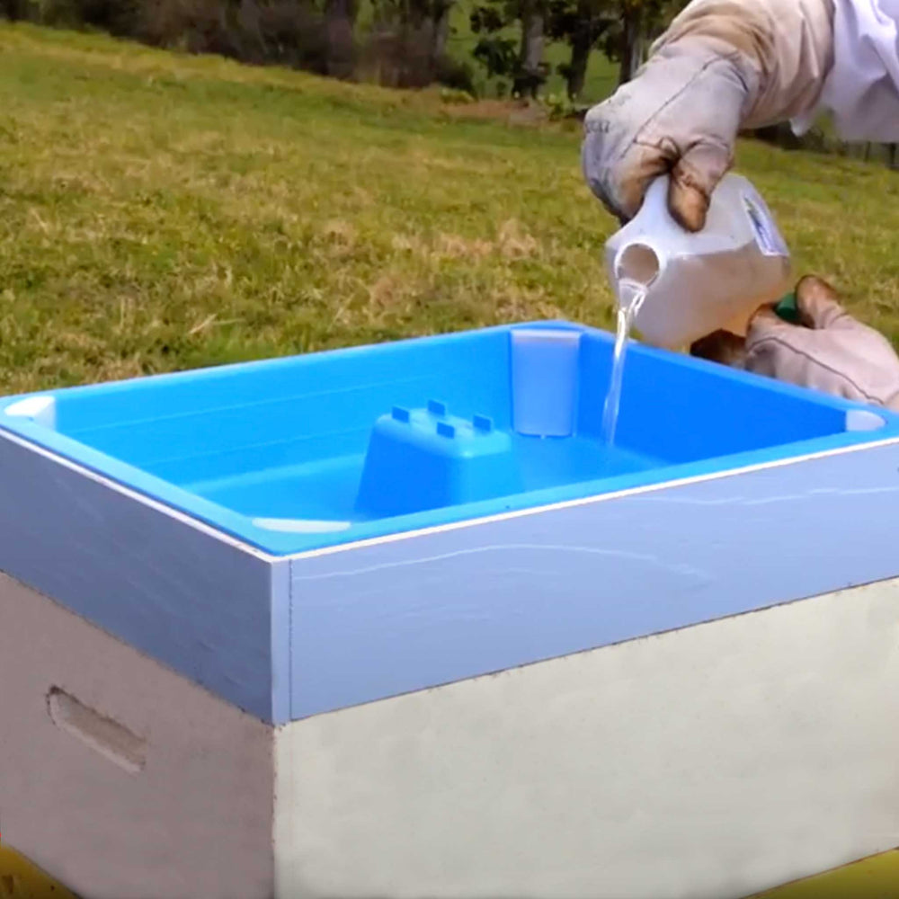 Ceracell Beekeeping 10 Frame Top Feeder Buzzbee Beekeeping